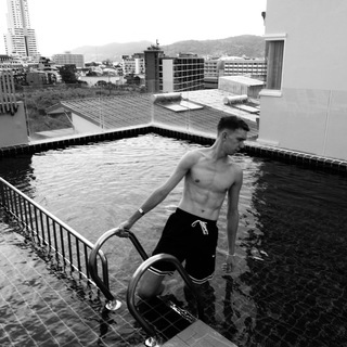 Максим Кошкин - бизнес в соцсетях